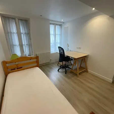 Apartment 8 Les Maradas Bruns *